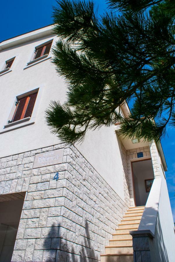 Apartmani Ribarica**** Karlobag Zewnętrze zdjęcie
