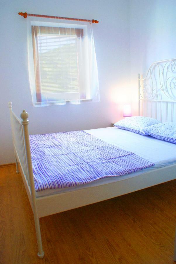Apartmani Ribarica**** Karlobag Zewnętrze zdjęcie